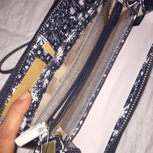 Michael Kors Bags - Michael Kors jet set wallet/wristlet Michael Kors Bags - Michael Kors jet set wallet/wristlet